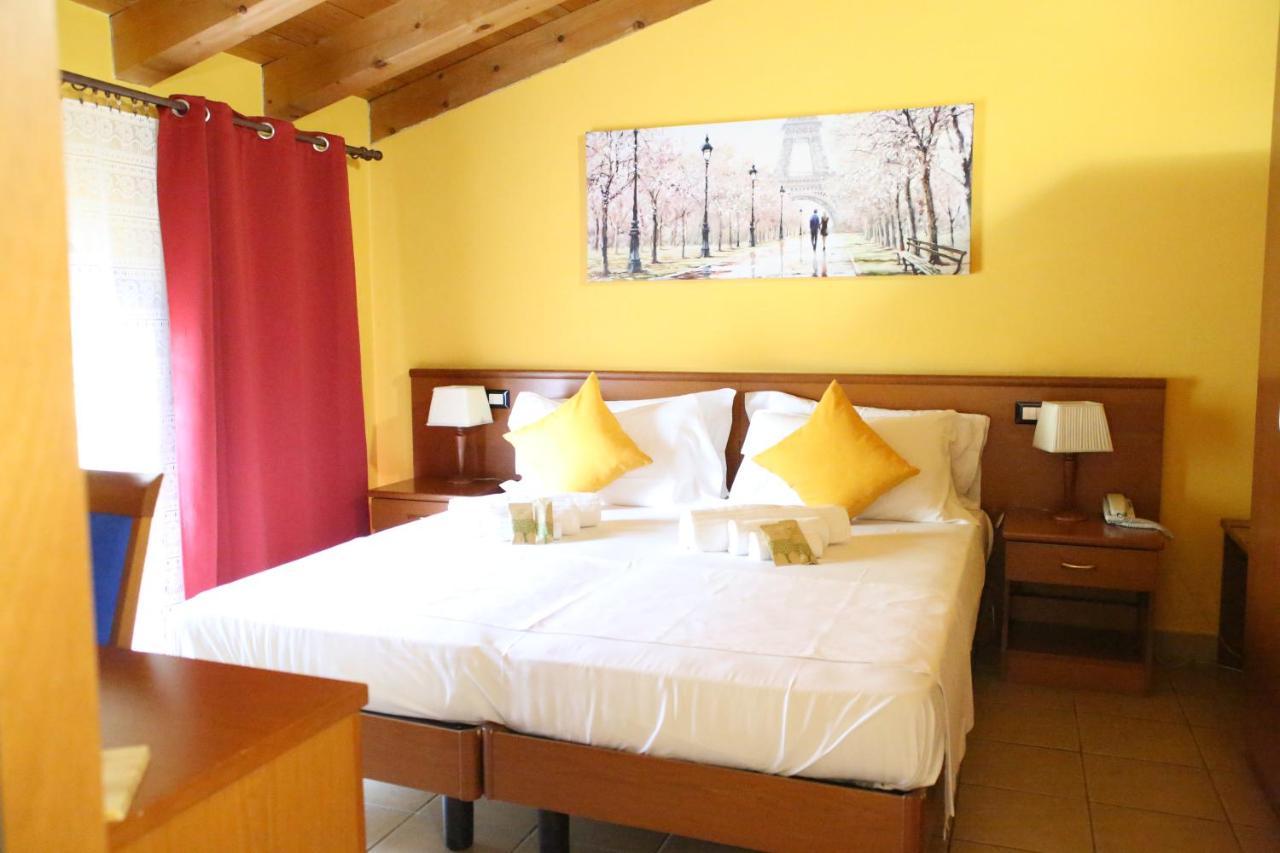 Hotel Al Bosco Sona Luaran gambar